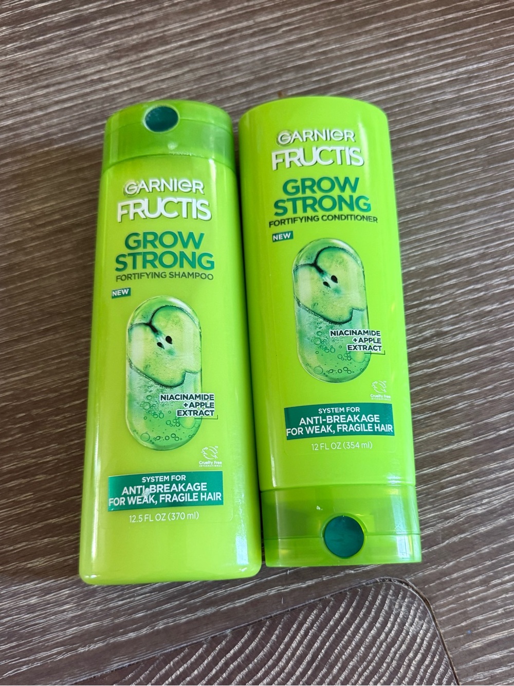 NWT Garnier Fructis Grow Strong fortifying Shampoo & Conditioner Duo